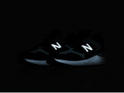 Кроссовки New Balance X90