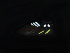 Зимние Кроссовки Adidas Yeezy Boost 700