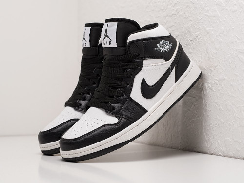 Кроссовки Nike Air Jordan 1 Mid