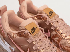 Кроссовки Nike Runtekk