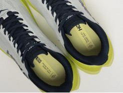 Кроссовки Hoka Carbon X 2