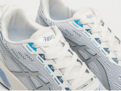 Кроссовки Asics