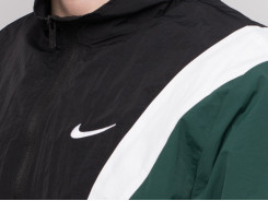 Ветровка Nike