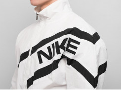 Ветровка Nike