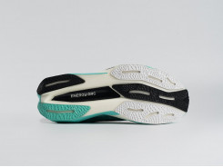 Кроссовки New Balance FuelCell Rebel V4