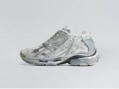 Кроссовки Balenciaga Runner