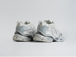 Кроссовки Balenciaga Runner