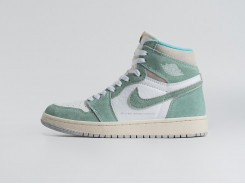 Кроссовки Nike Air Jordan 1 Mid