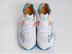 Кроссовки Mizuno Wave Lightning Z8