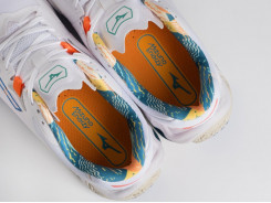 Кроссовки Mizuno Wave Lightning Z8