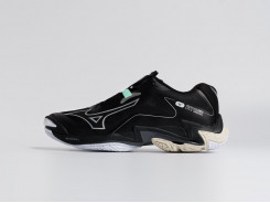 Кроссовки Mizuno Wave Lightning Z8