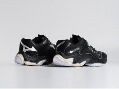 Кроссовки Mizuno Wave Lightning Z8