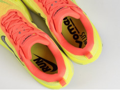 Кроссовки Nike Vomero 18