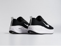 Кроссовки Nike Vomero 18