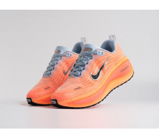 Кроссовки Nike Vomero 18