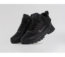 Зимние кроссовки Nike Rivah Mid