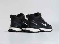 Зимние кроссовки Nike Rivah Mid