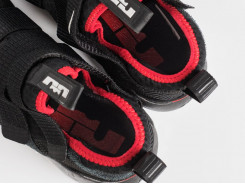 Кроссовки Nike Lebron Soldier 11