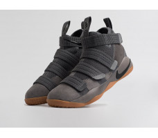 Кроссовки Nike Lebron Soldier 11