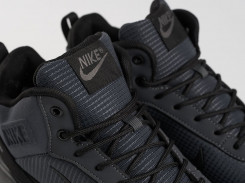 Зимние кроссовки Nike Rivah