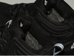 Зимние кроссовки Nike Rivah