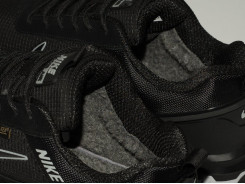 Зимние кроссовки Nike Rivah Low Зимние кроссовки Nike Rivah Low