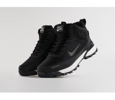 Зимние кроссовки Nike Rivah Mid Зимние кроссовки Nike Rivah Mid