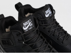 Зимние кроссовки Nike Rivah Mid