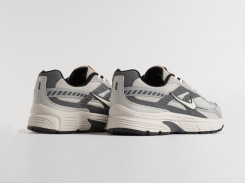 Кроссовки Nike Initiator